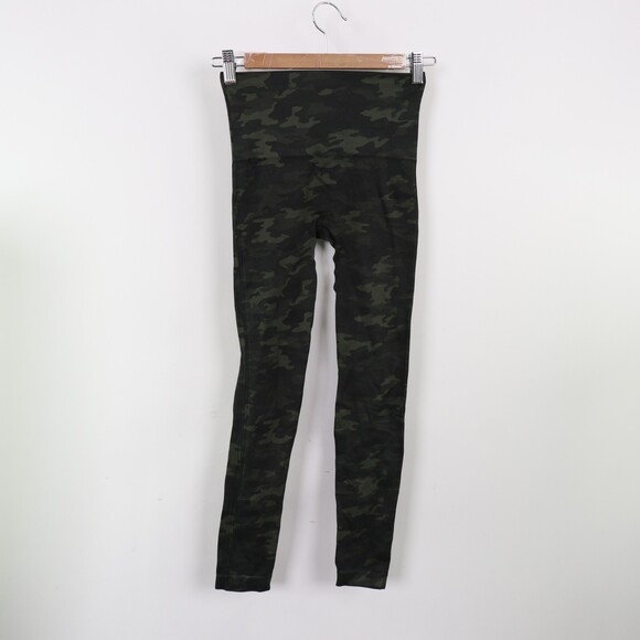 NWOT Spanx Seamless Cropped Leggings size M - Picture 5 of 10